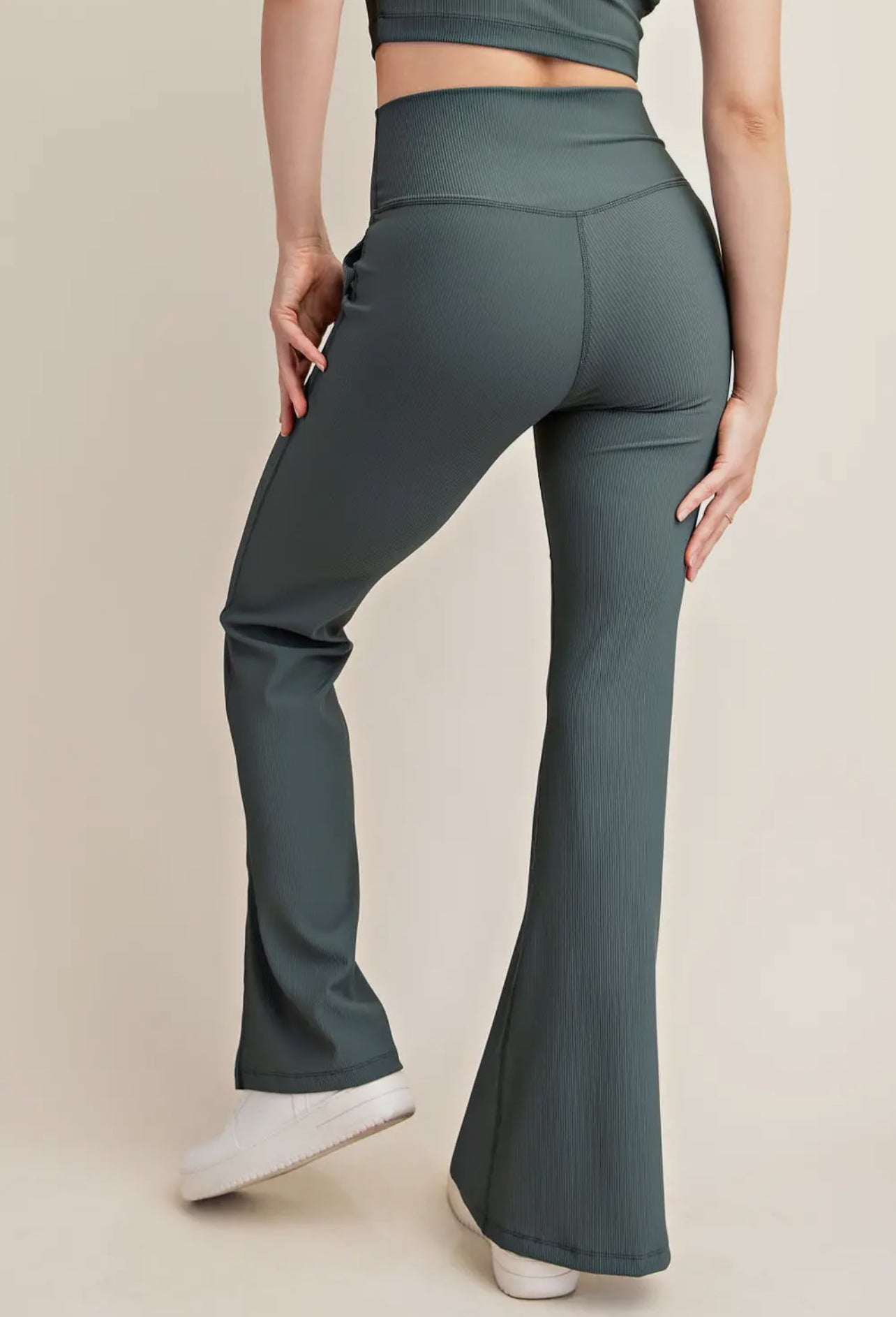 Nylon Ribbed V-Waist Flared Leggings