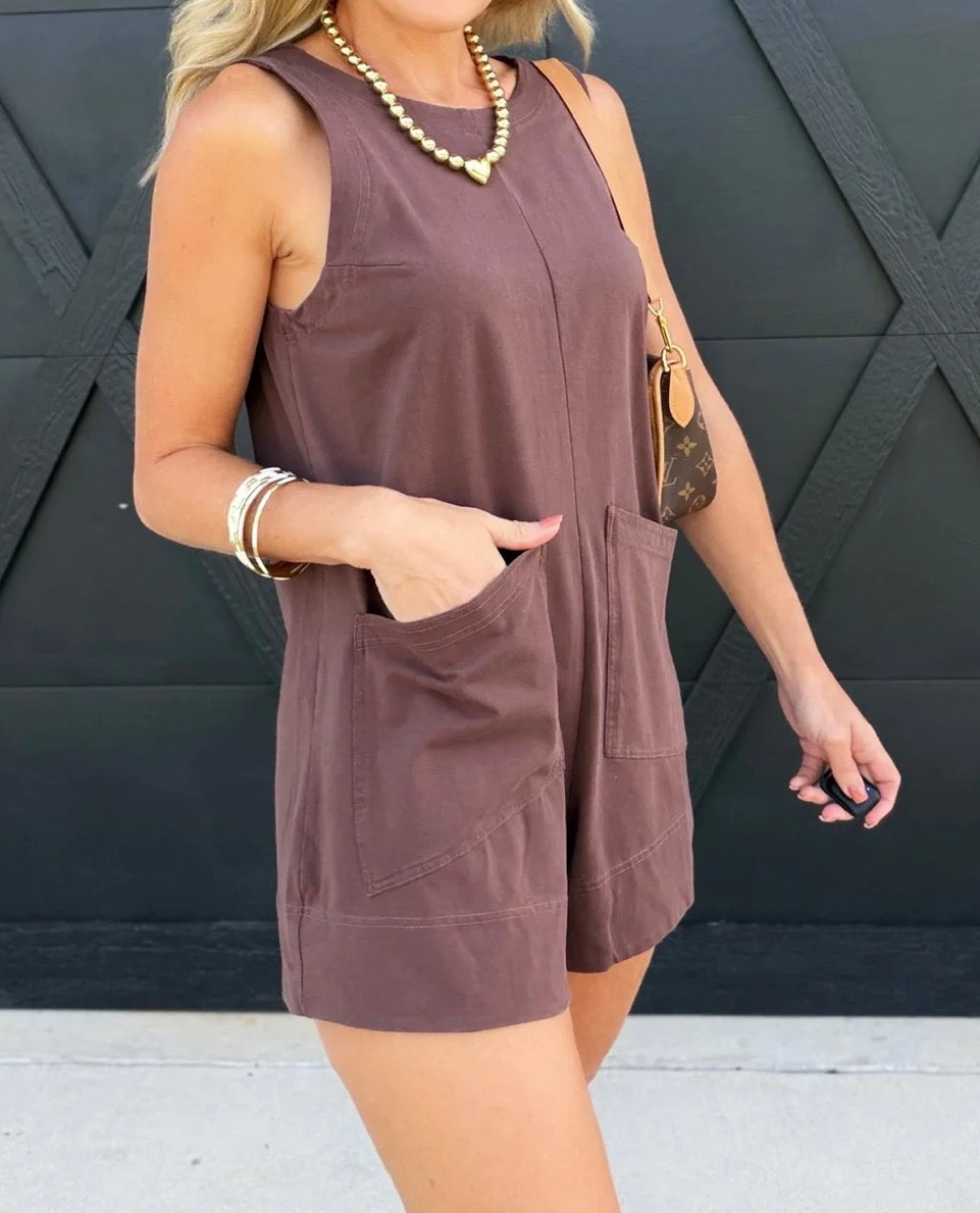 SLEEVELESS PATCH POCKET ROMPER IN DARK BROWN