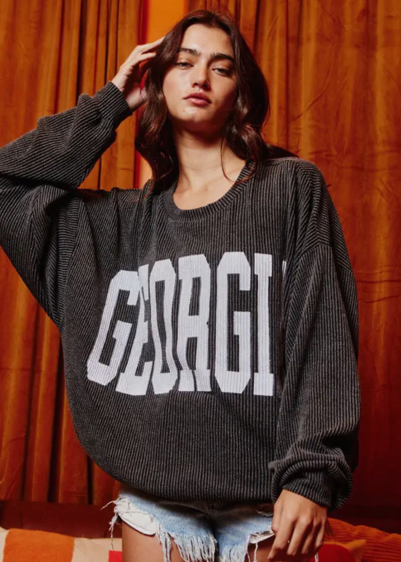 Georgia Comfy Oversized Graphic Sweatshirt - Black