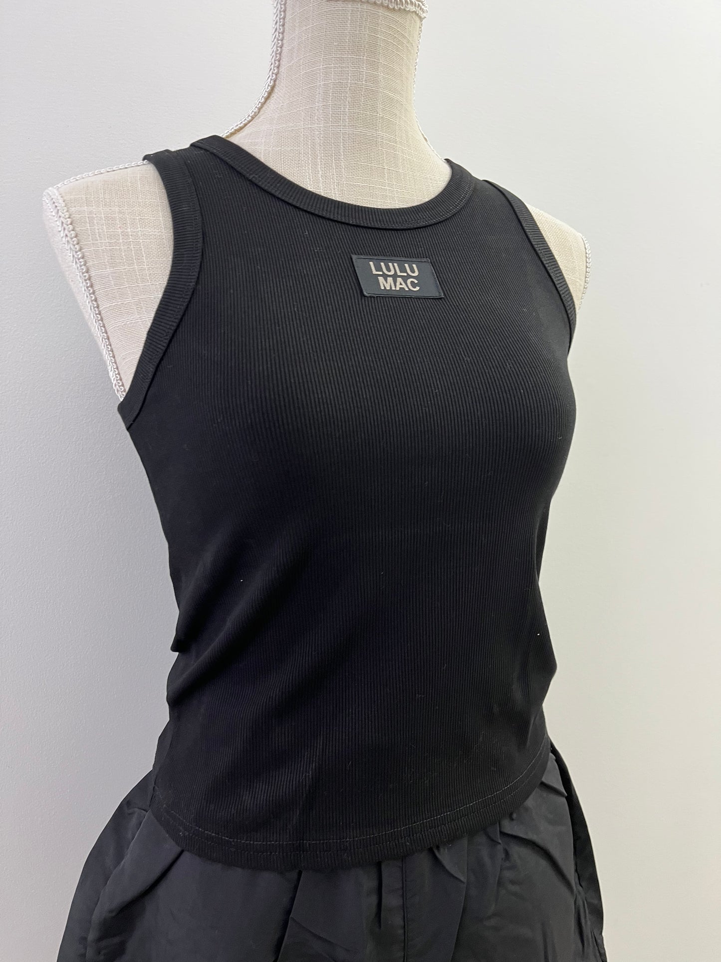 LULU MAC - Black Tank Top
