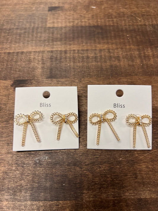 Gold chain bow stud earrings