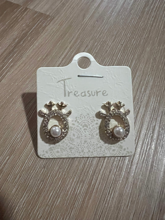 Pearl Nose Reindeer Studs