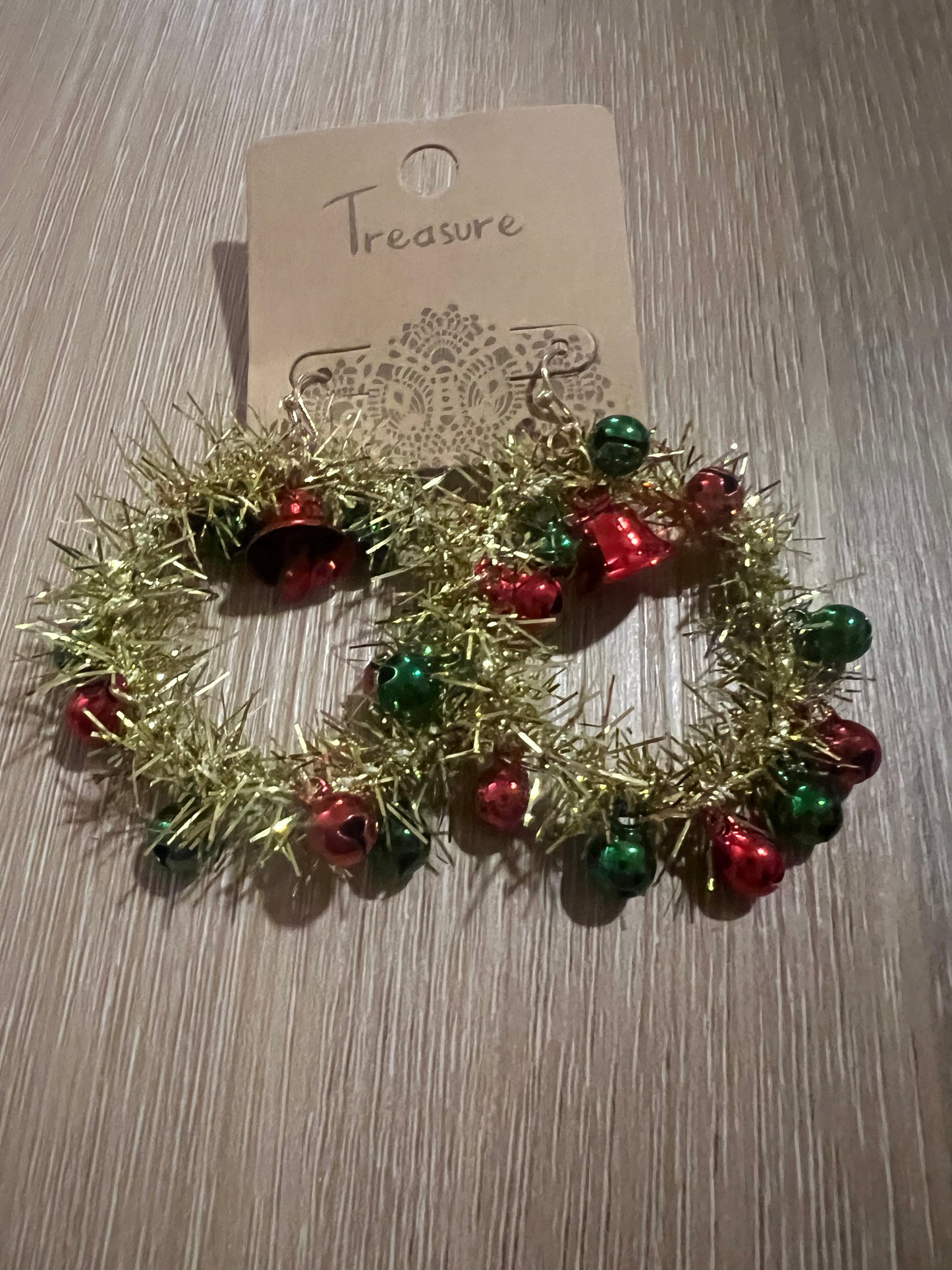 Gold Tinsel Wreath Dangles