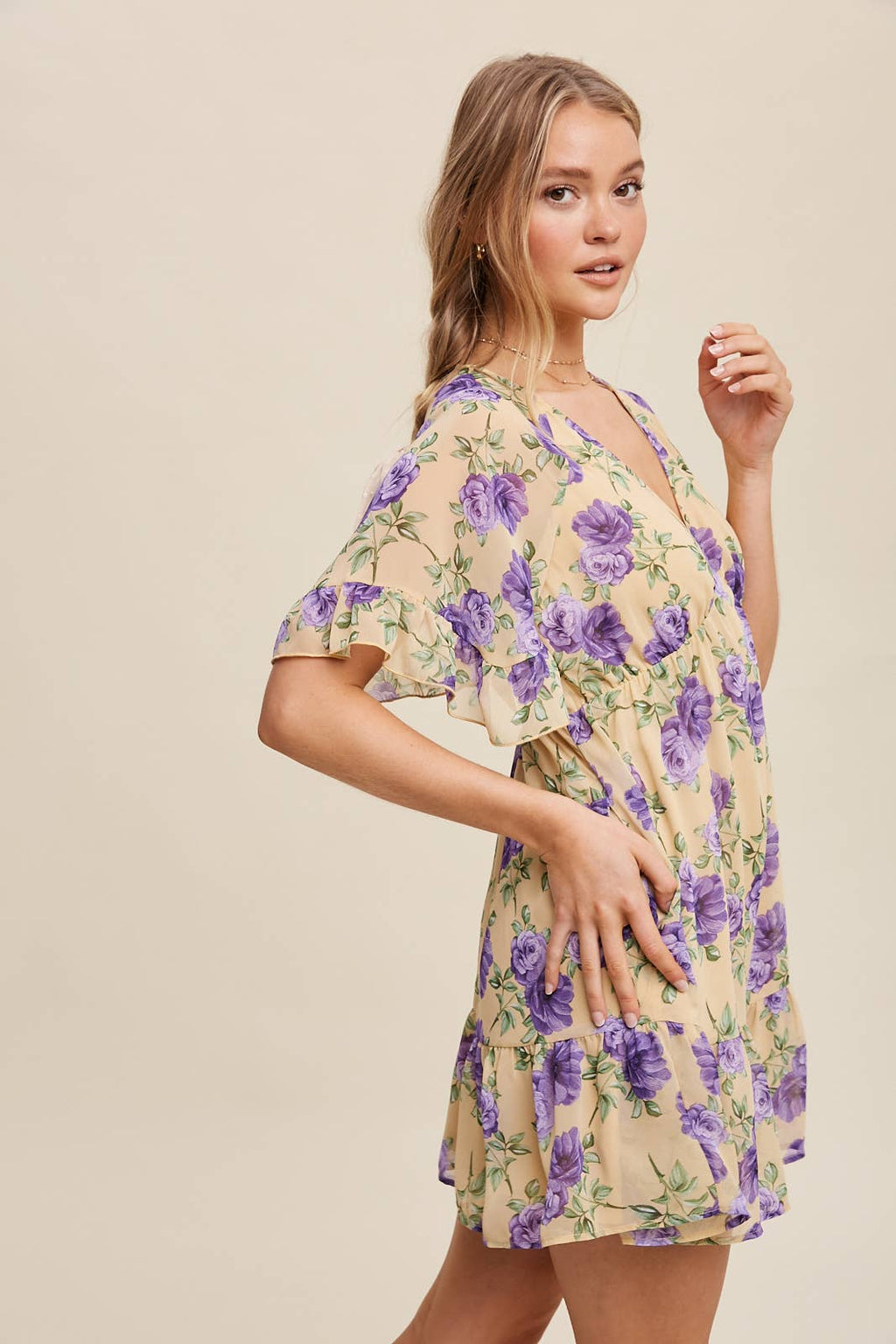Floral Ruffle Sleeve Mini Dress: Cream