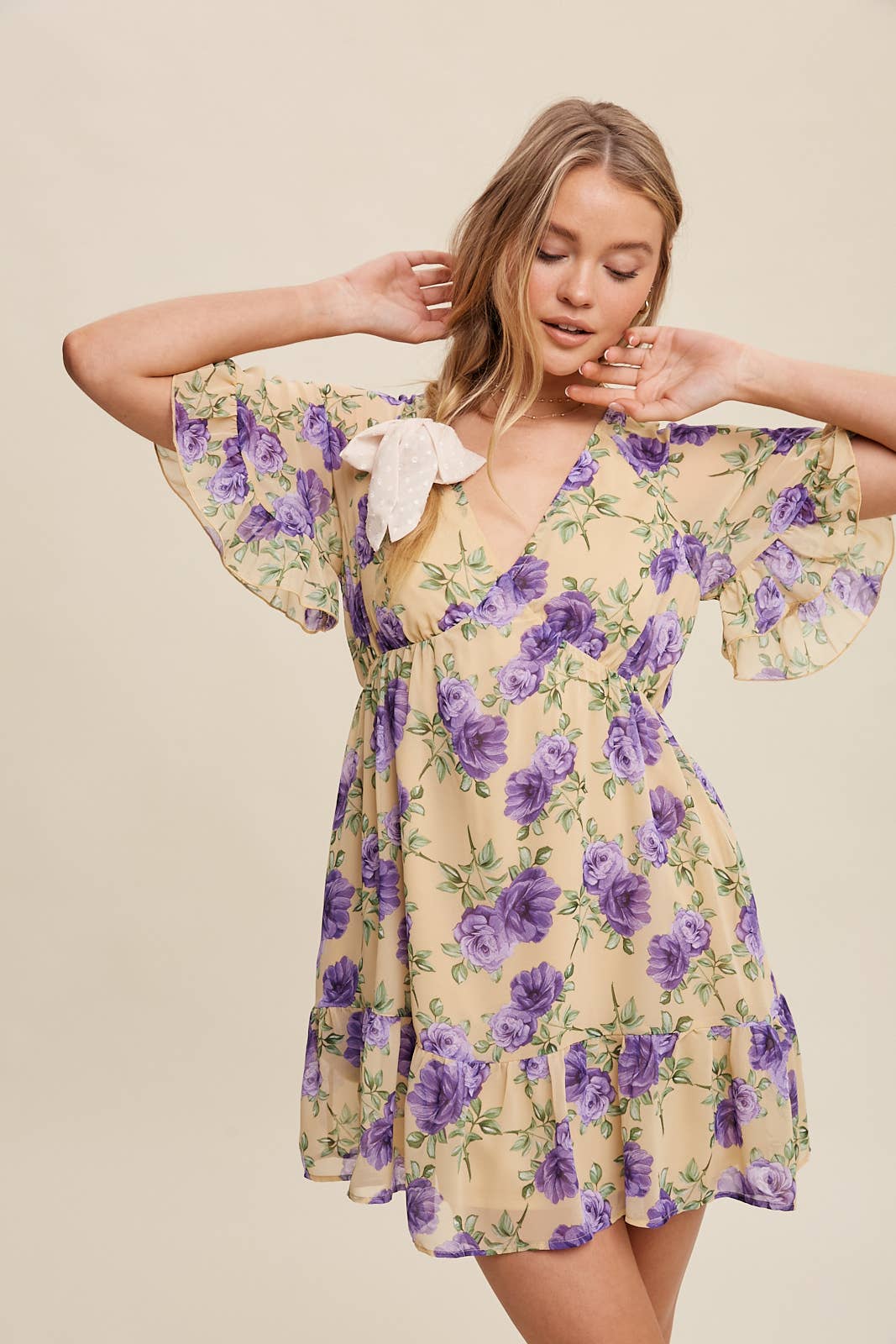 Floral Ruffle Sleeve Mini Dress: Cream