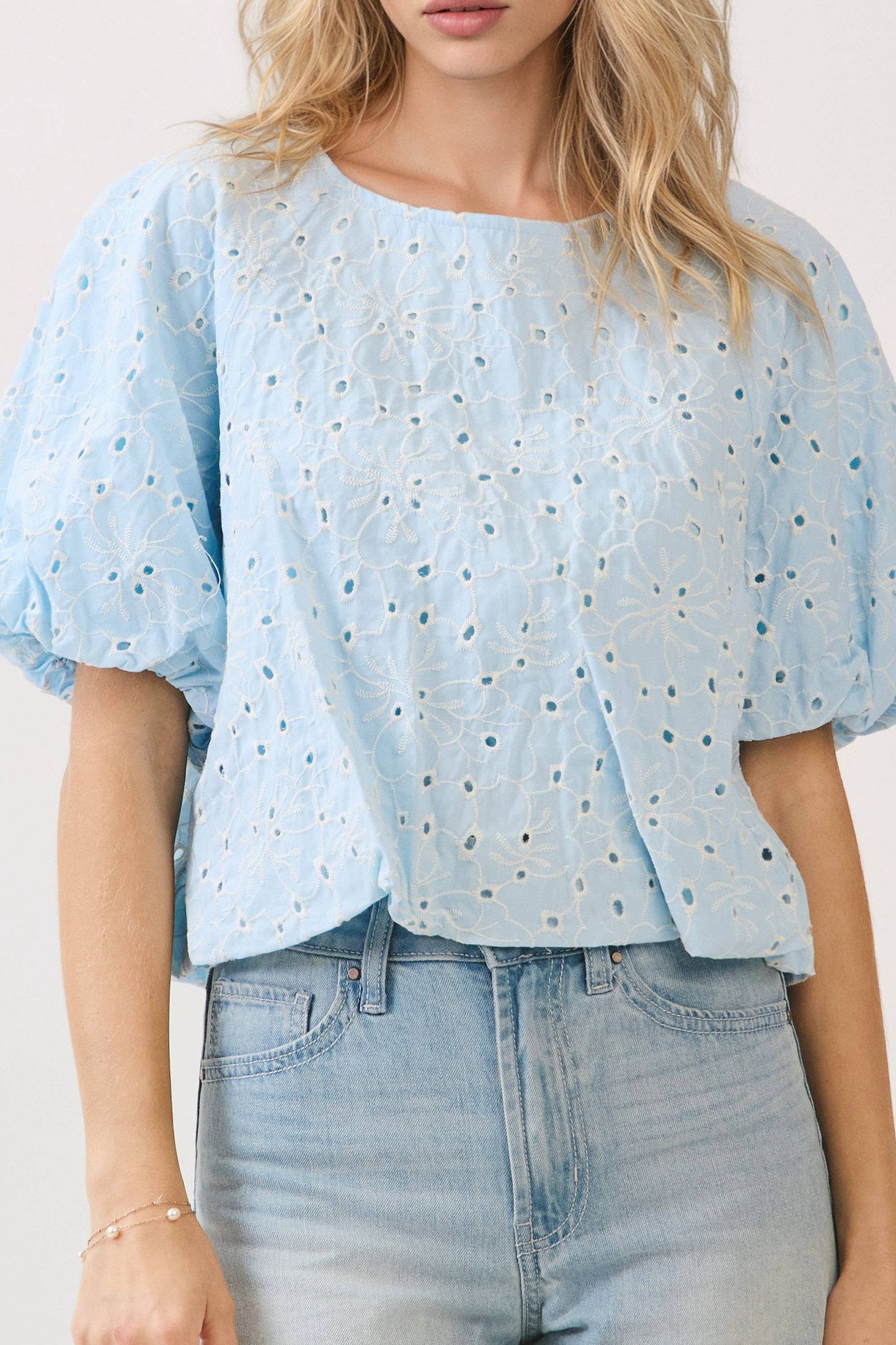 Embroidered Eyelet Bubble Sleeves Blouse: BABY BLUE