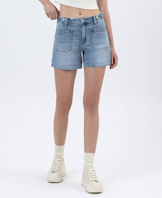 HIGH RISE TABBED WAISTBAND CUFFED DENIM SHORTS T6772