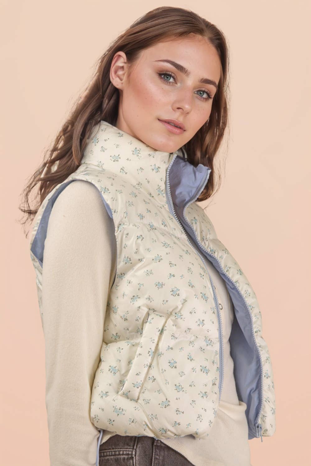 Floral Printed Cropped Puffer Vest: BLUE