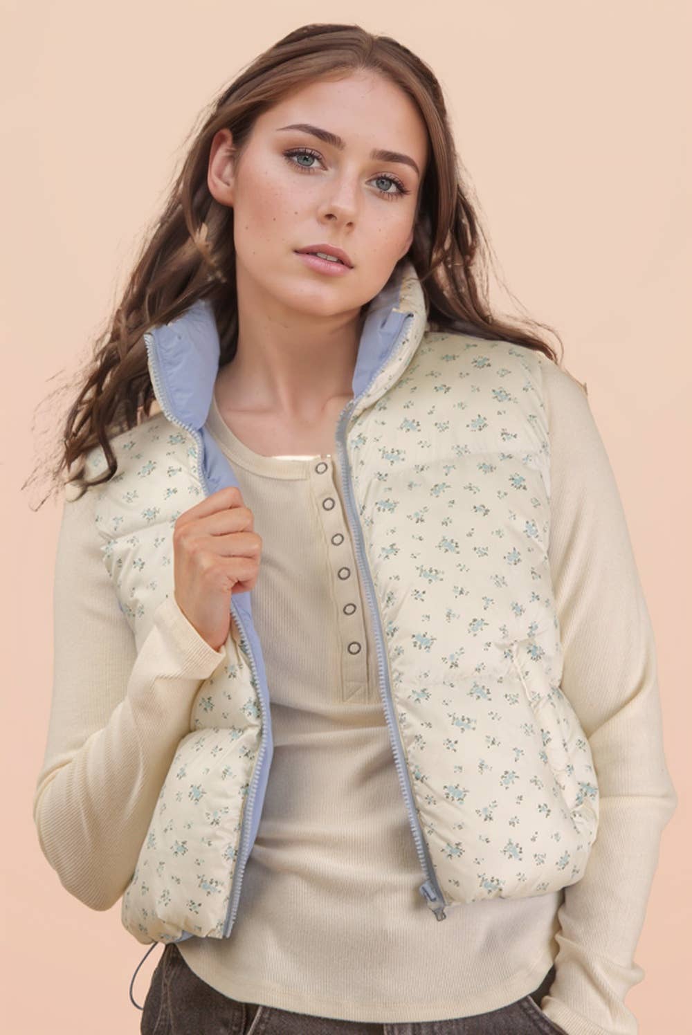 Floral Printed Cropped Puffer Vest: BLUE