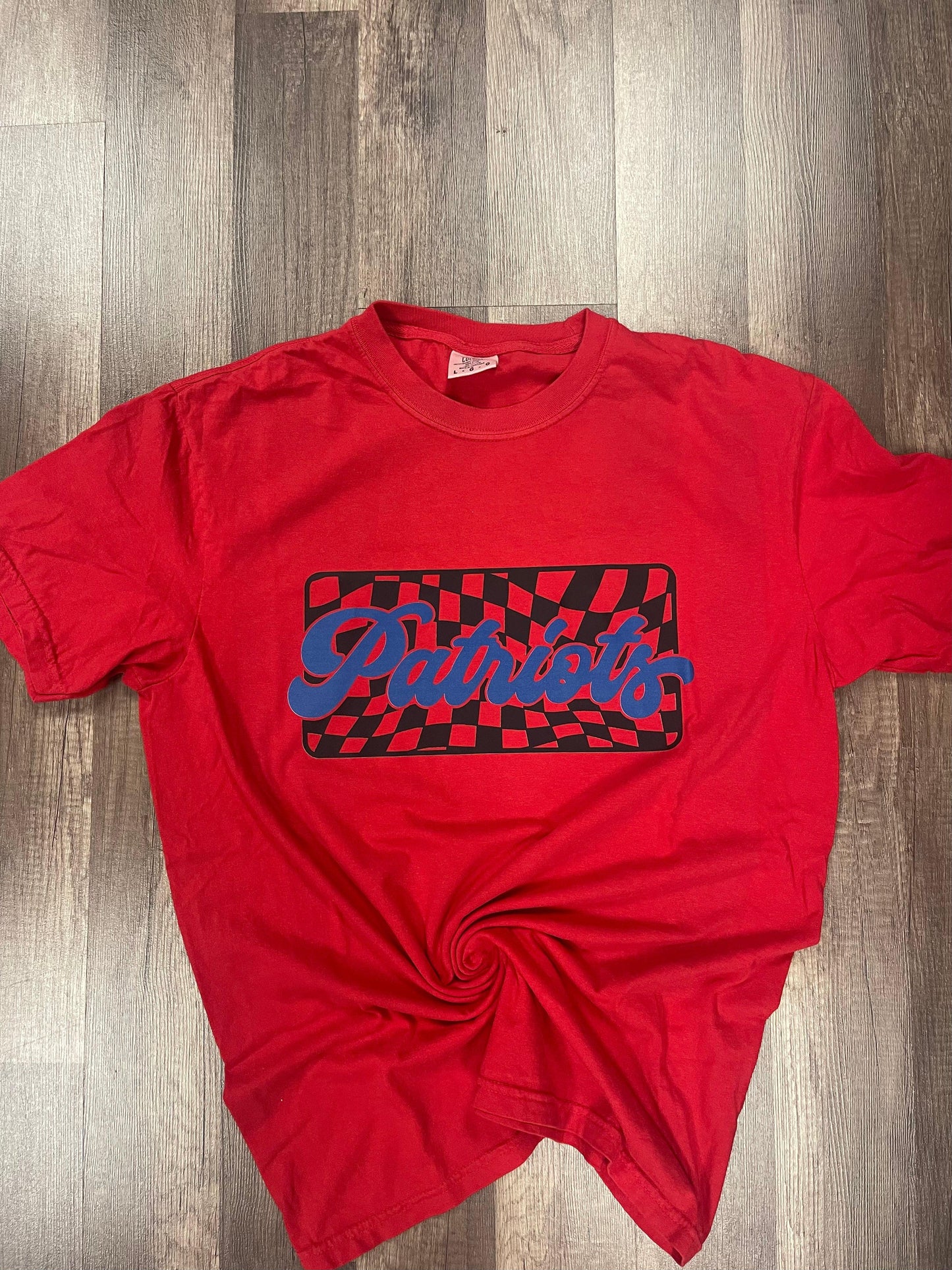 Patriots Wavy Checkered cc tee